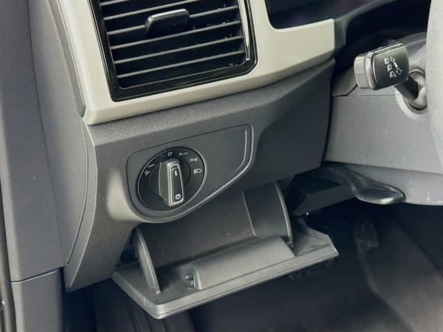 2023 Volkswagen Atlas Cross Sport - Image 10