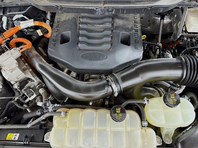 2021 Ford F-150 - Image 31