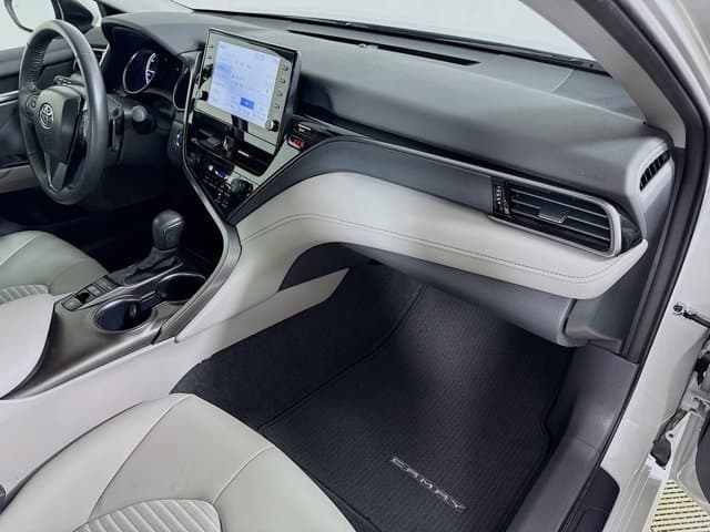 2024 Toyota Camry Hybrid - Image 30