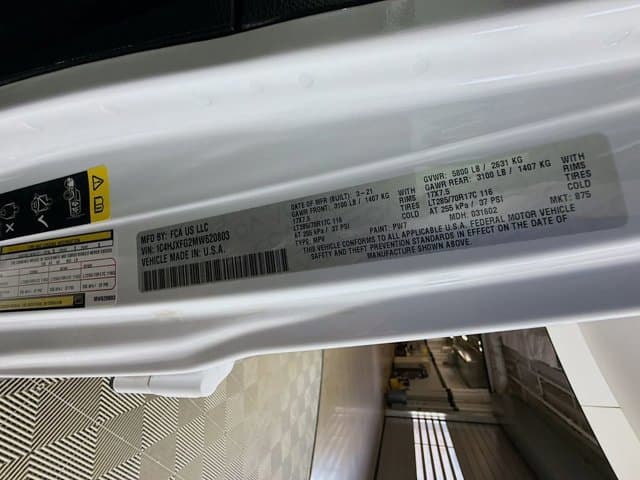 2021 Jeep Wrangler - Image 32