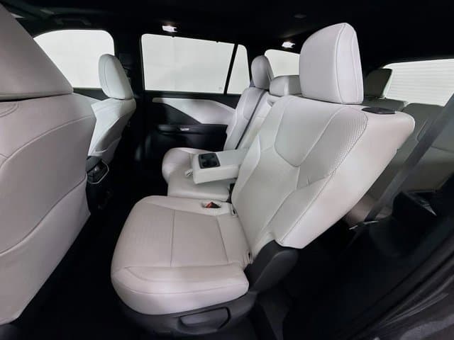 2026 LEXUS TX 350 - Image 25