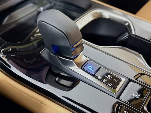 2026 LEXUS NX HYBRID - Image 15