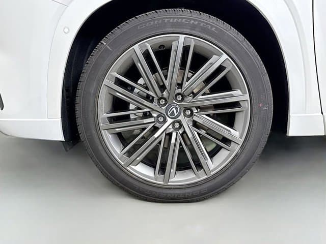 2026 LEXUS TX - Image 23