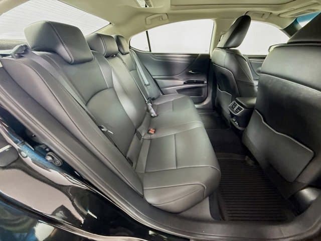2025 LEXUS ES 350 - Image 28