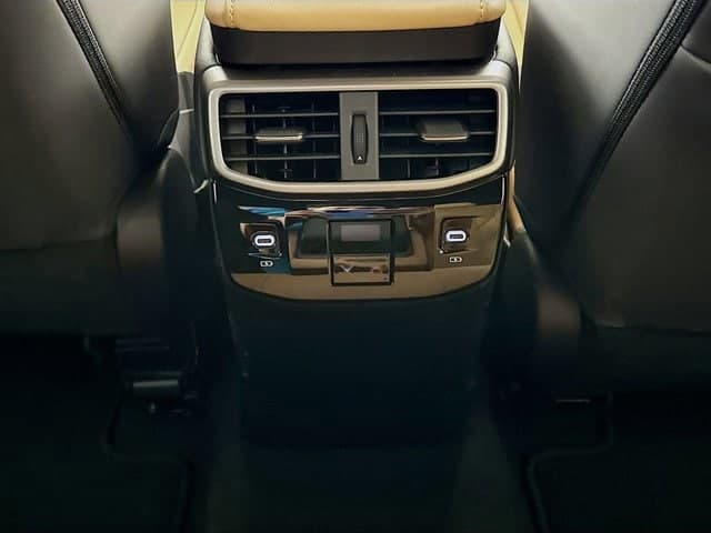 2025 LEXUS RX 350 - Image 26