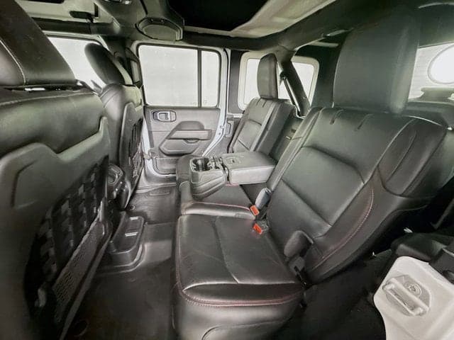 2021 Jeep Wrangler - Image 24