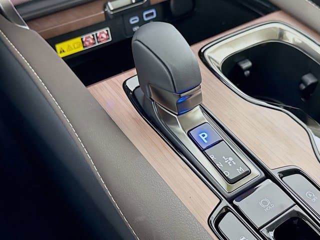 2026 LEXUS RX - Image 15