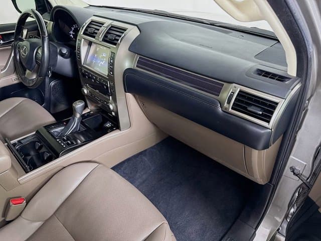 2020 LEXUS GX 460 - Image 31