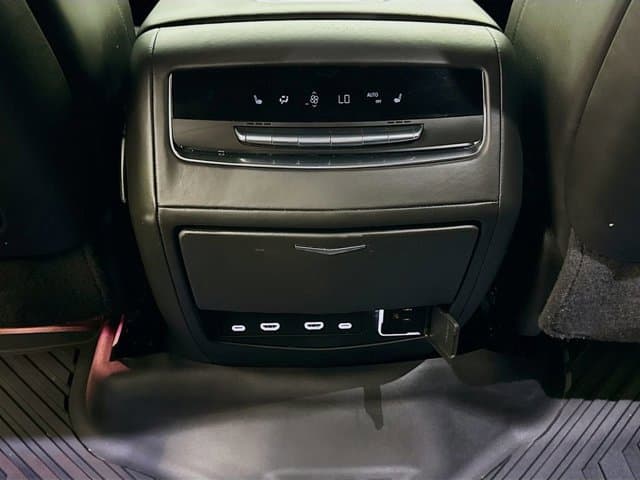 2024 CADILLAC Escalade ESV - Image 27