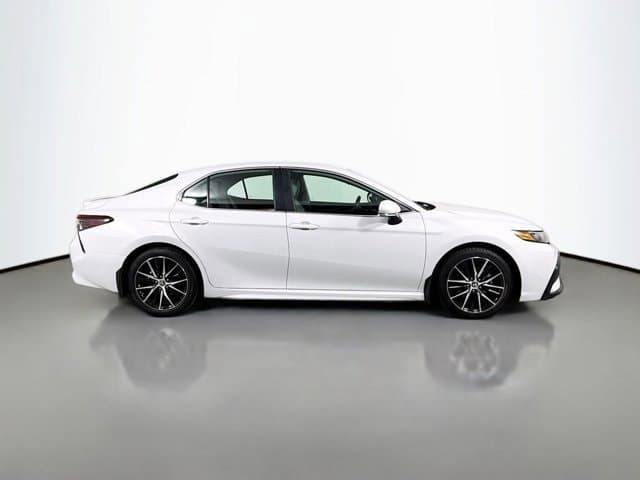 2024 Toyota Camry Hybrid - Image 4