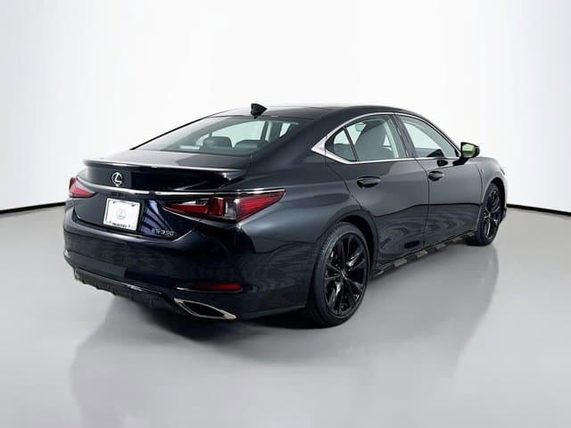 2025 LEXUS ES 350 - Image 4