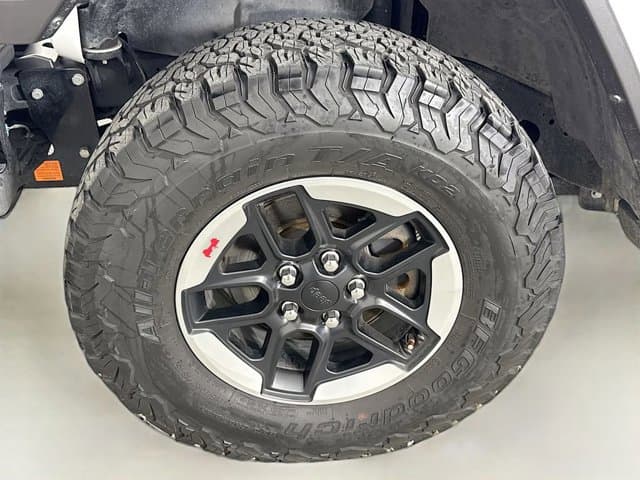 2021 Jeep Wrangler - Image 31