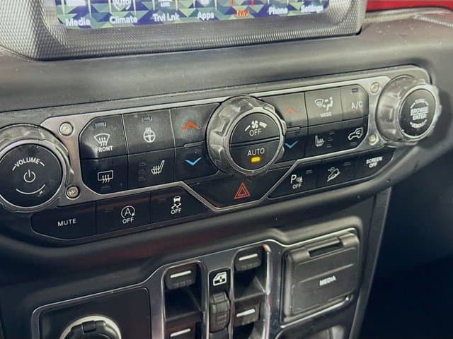 2021 Jeep Wrangler - Image 16