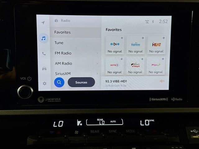 2024 Toyota Sequoia - Image 15