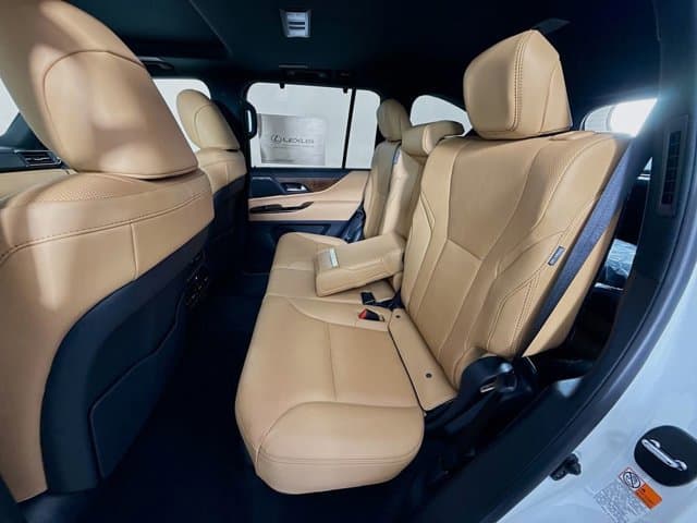 2026 LEXUS LX HYBRID - Image 17