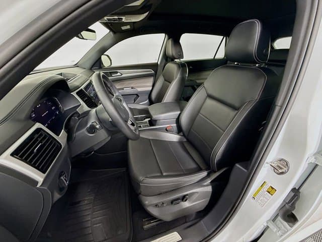 2023 Volkswagen Atlas Cross Sport - Image 22