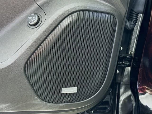 2018 GMC Acadia - Image 19