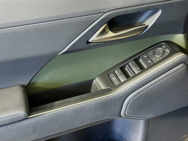 2024 LEXUS GX 550 - Image 18