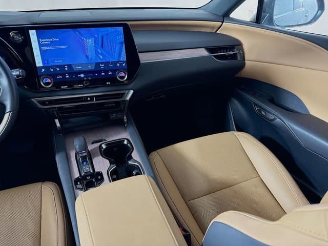 2025 LEXUS RX 350 - Image 24