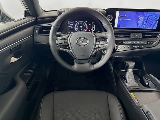 2025 LEXUS ES 350 - Image 23