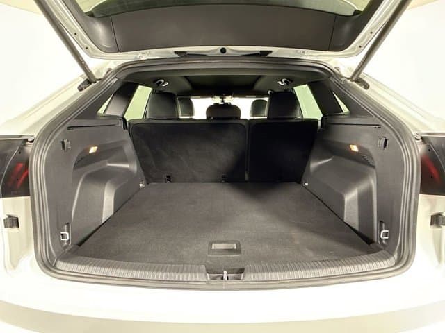 2023 Volkswagen Atlas Cross Sport - Image 28