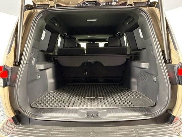 2024 LEXUS GX 550 - Image 28