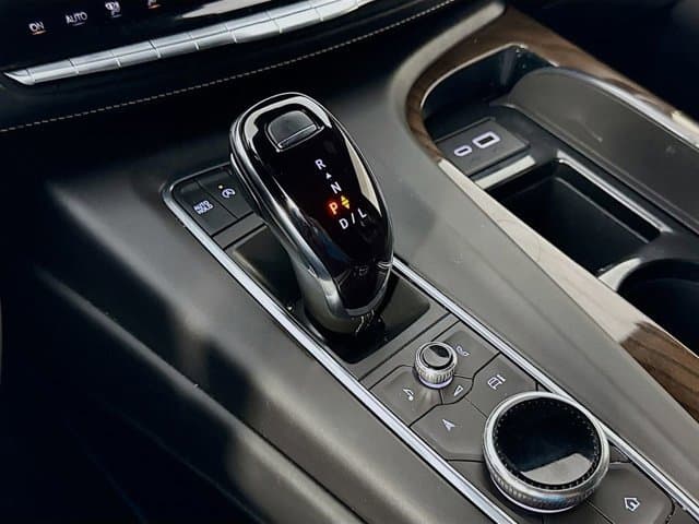 2024 CADILLAC Escalade ESV - Image 16