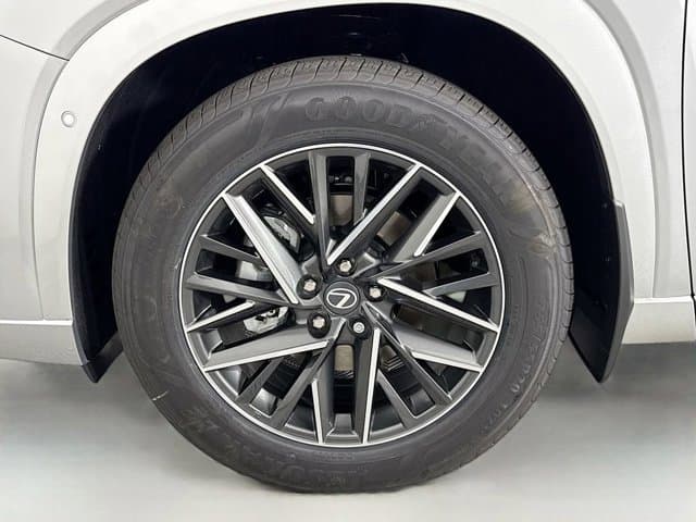 2026 LEXUS TX 350 - Image 23