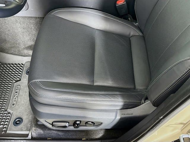 2024 LEXUS GX 550 - Image 20