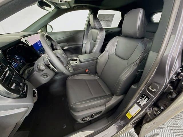 2026 LEXUS RX - Image 15