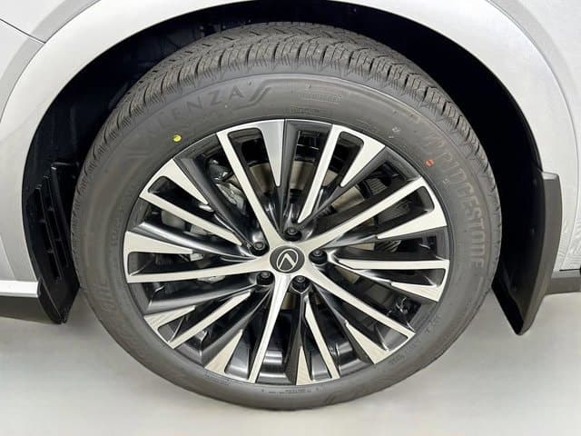 2026 LEXUS RX - Image 21