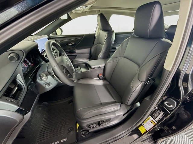 2025 LEXUS ES 350 - Image 21