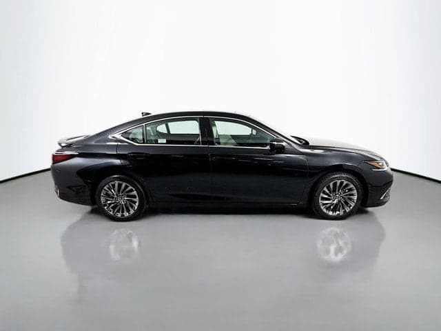2025 LEXUS ES 300h - Image 4