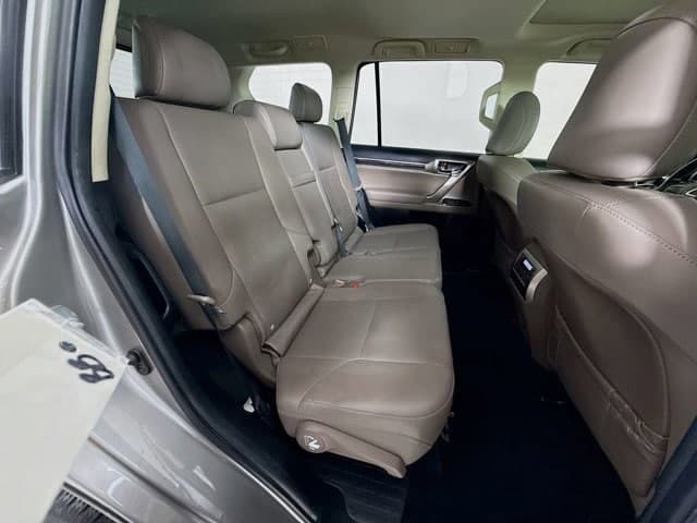 2020 LEXUS GX 460 - Image 29