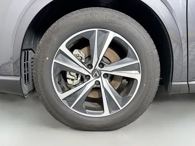 2025 LEXUS RX 350 - Image 32