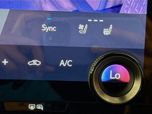 2024 LEXUS GX 550 - Image 21