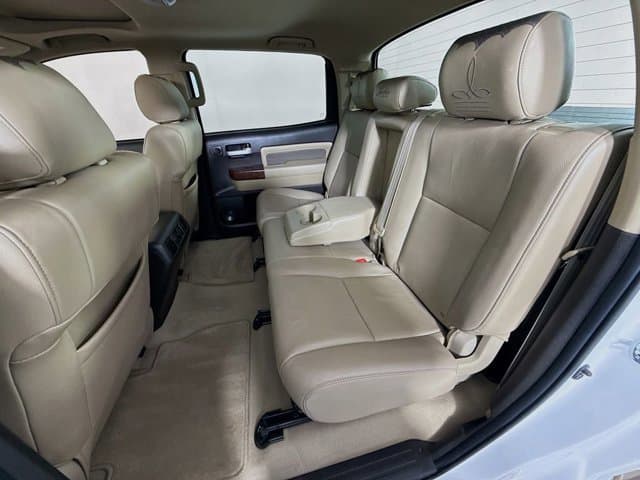2010 Toyota Tundra - Image 26