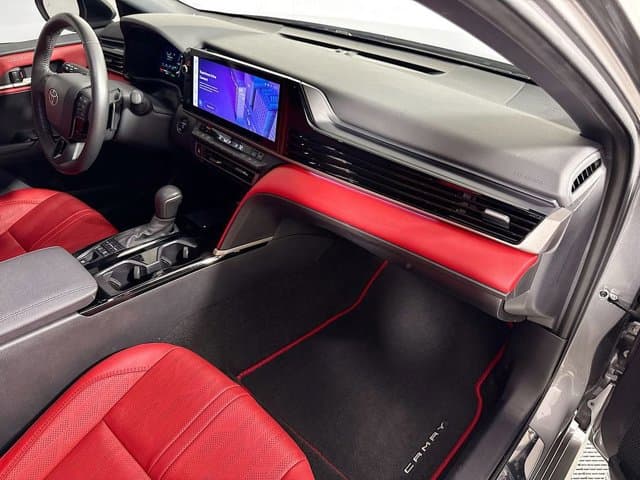 2025 Toyota Camry - Image 31