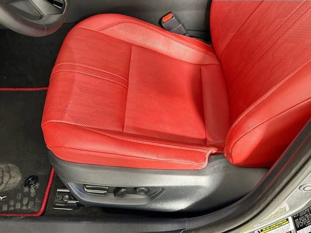 2025 Toyota Camry - Image 20