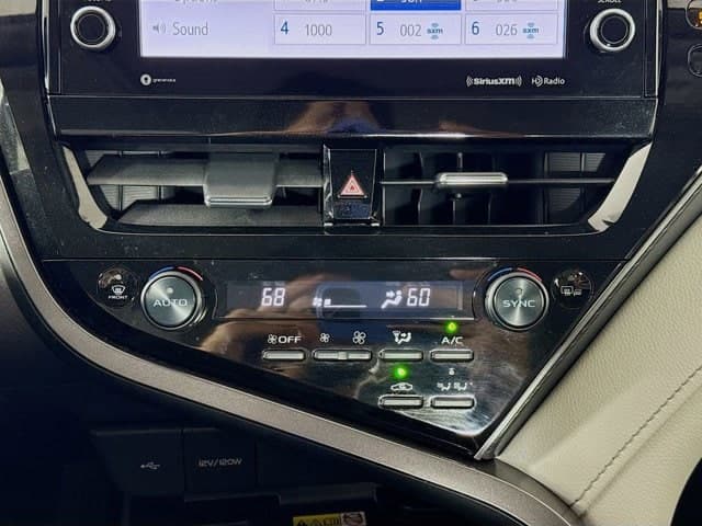 2024 Toyota Camry Hybrid - Image 16