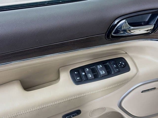 2020 Jeep Grand Cherokee - Image 18