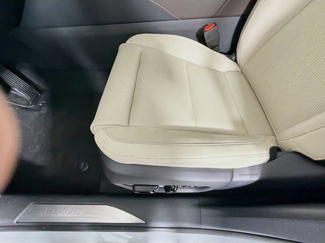 2026 LEXUS RX - Image 21