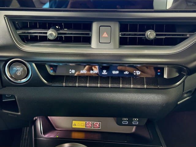 2026 LEXUS UX HYBRID - Image 13