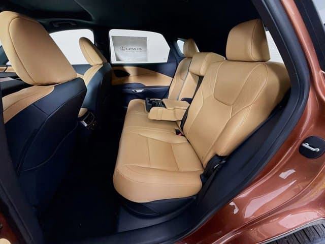 2026 LEXUS RX HYBRID - Image 17