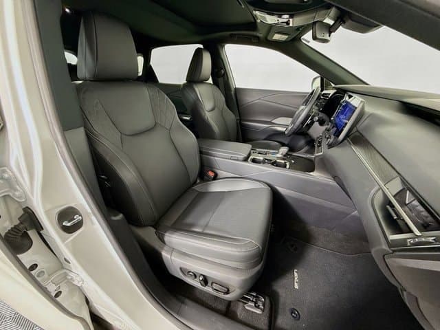 2025 LEXUS RX 350 - Image 29
