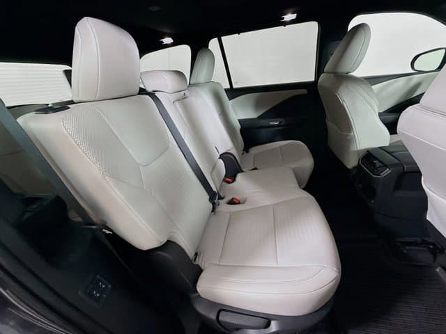 2026 LEXUS TX 350 - Image 28