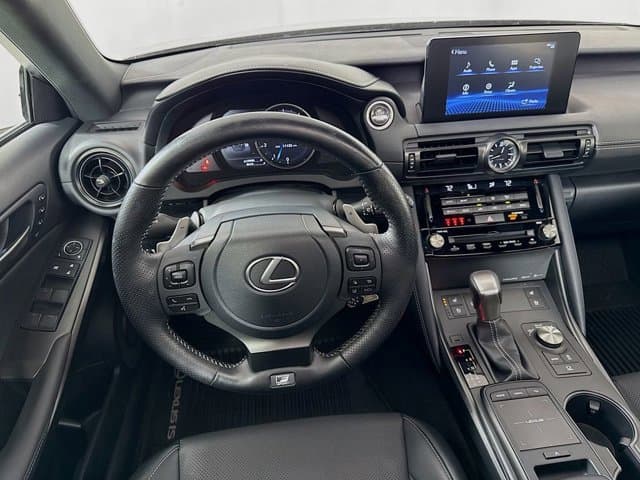 2023 LEXUS IS 350 - Image 21