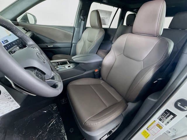 2026 LEXUS TX - Image 16