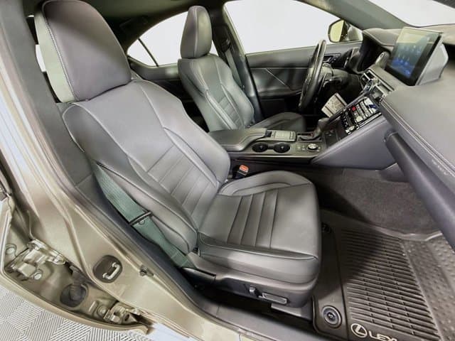 2023 LEXUS IS 350 - Image 27