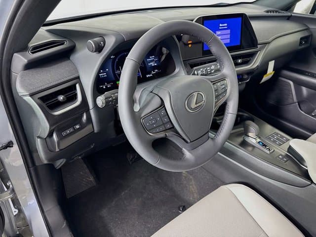 2026 LEXUS UX HYBRID - Image 9